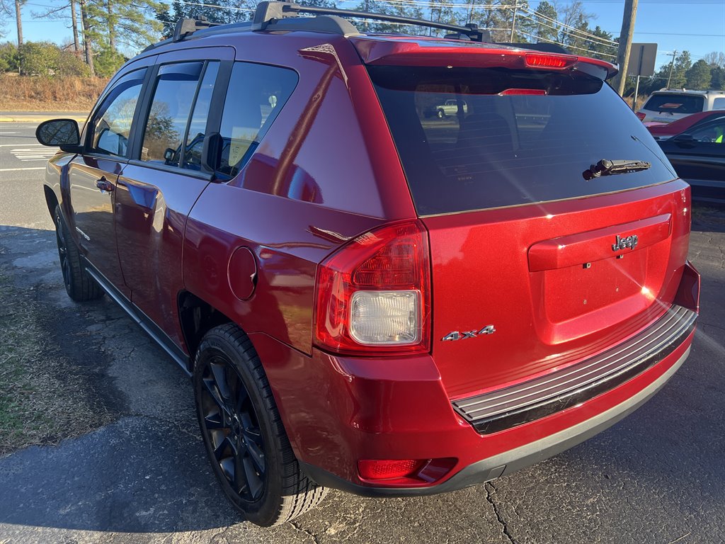 2012 Jeep Compass Latitude photo