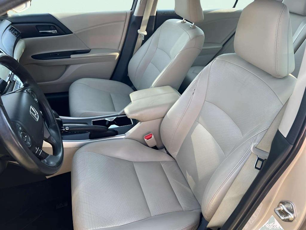 2013 Honda Accord - $13,995