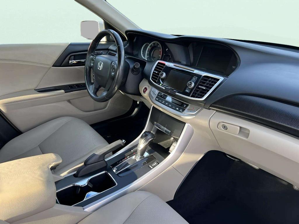 2013 Honda Accord - $13,995