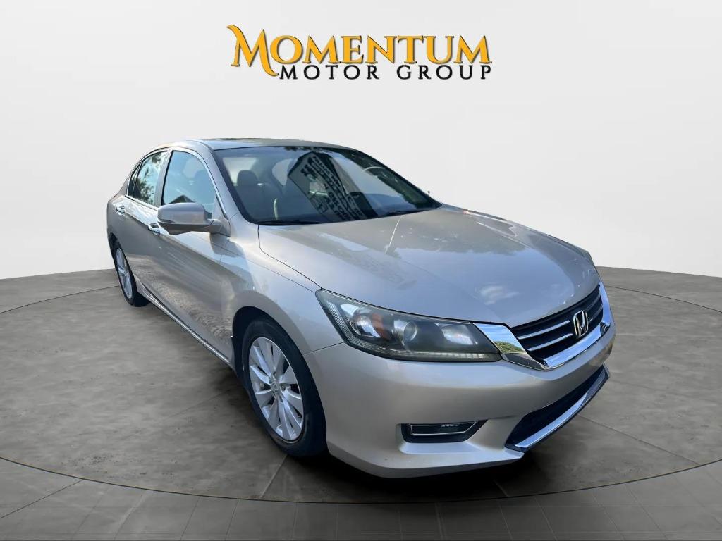 2013 Honda Accord - $13,995