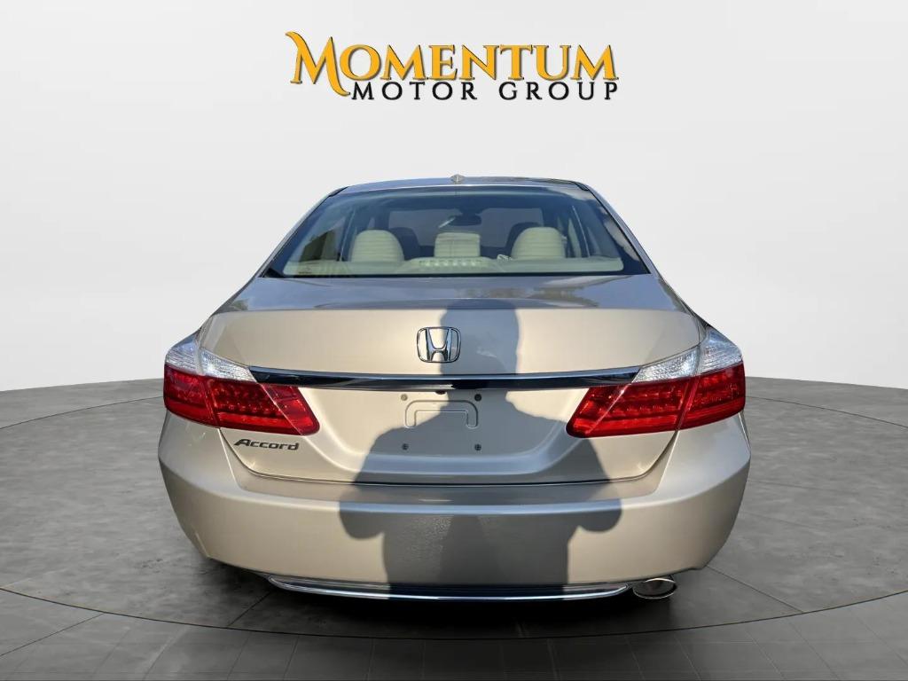 2013 Honda Accord - $13,995