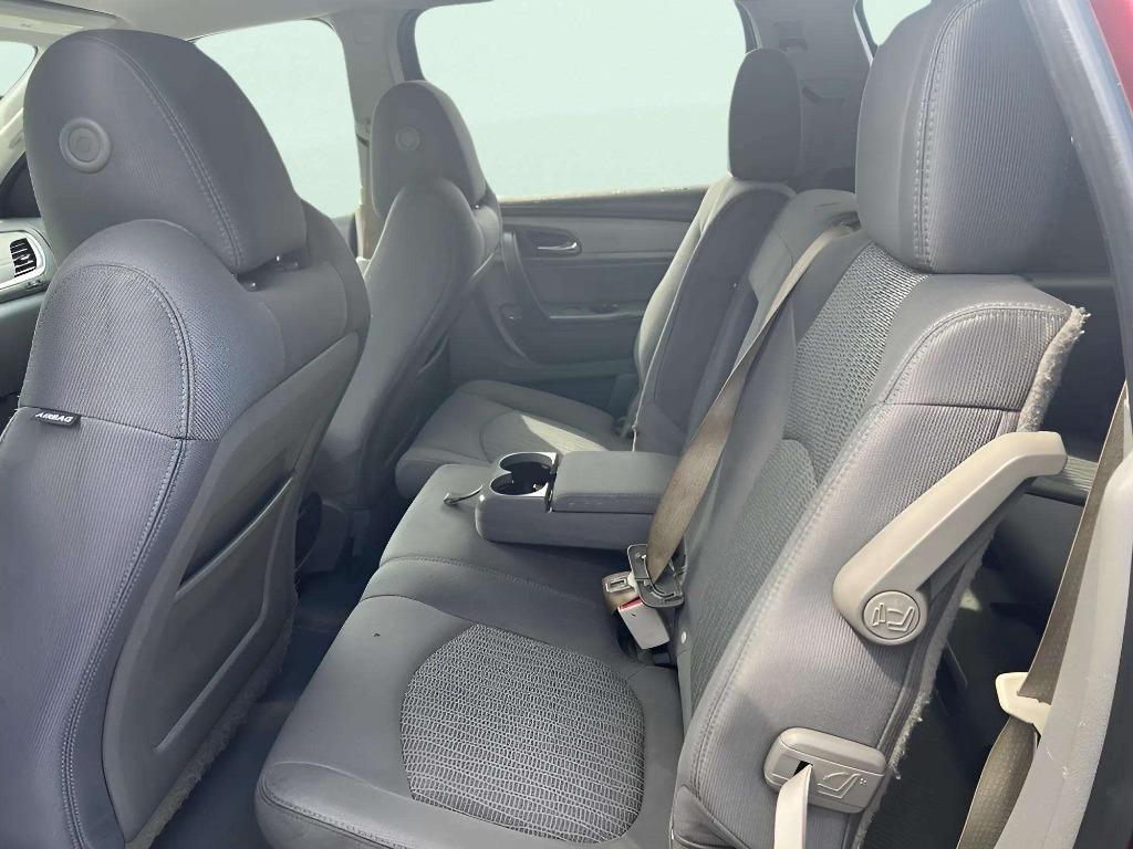 2016 Chevrolet Traverse - $8,995