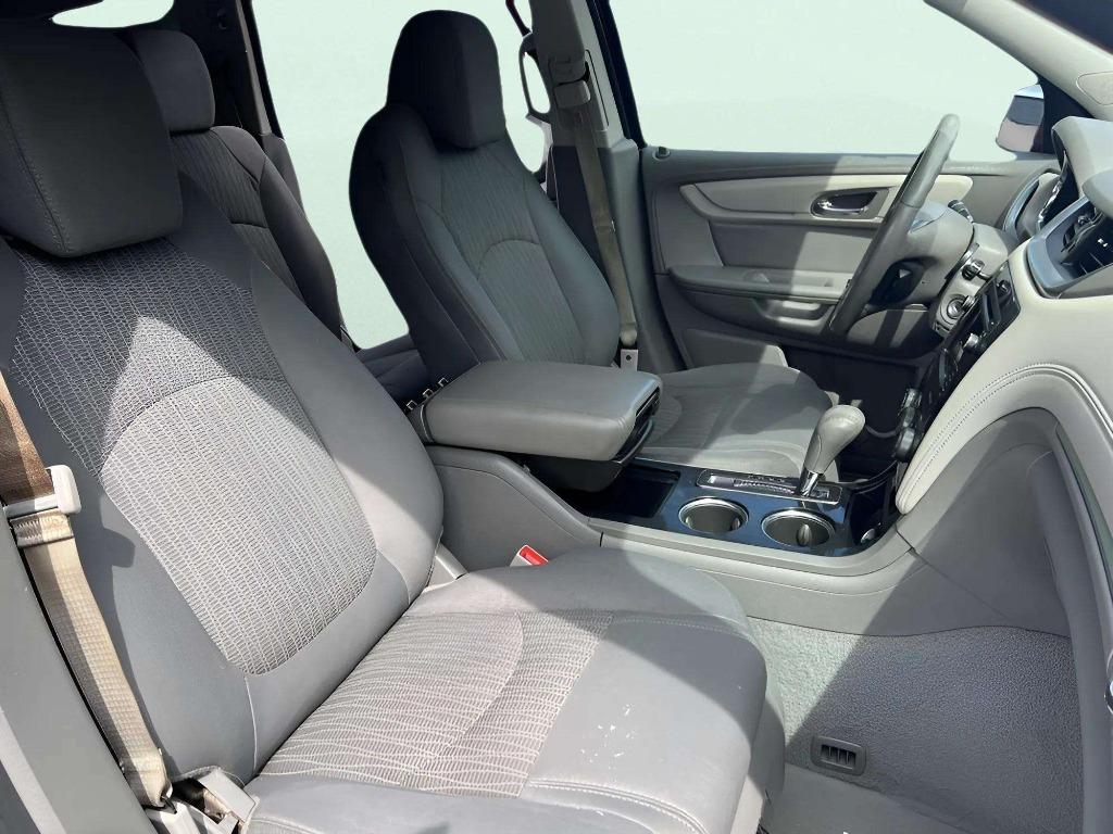 2016 Chevrolet Traverse - $8,995