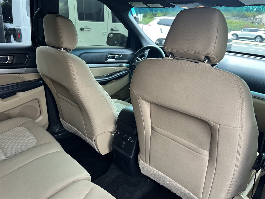 2017 Ford Explorer photo