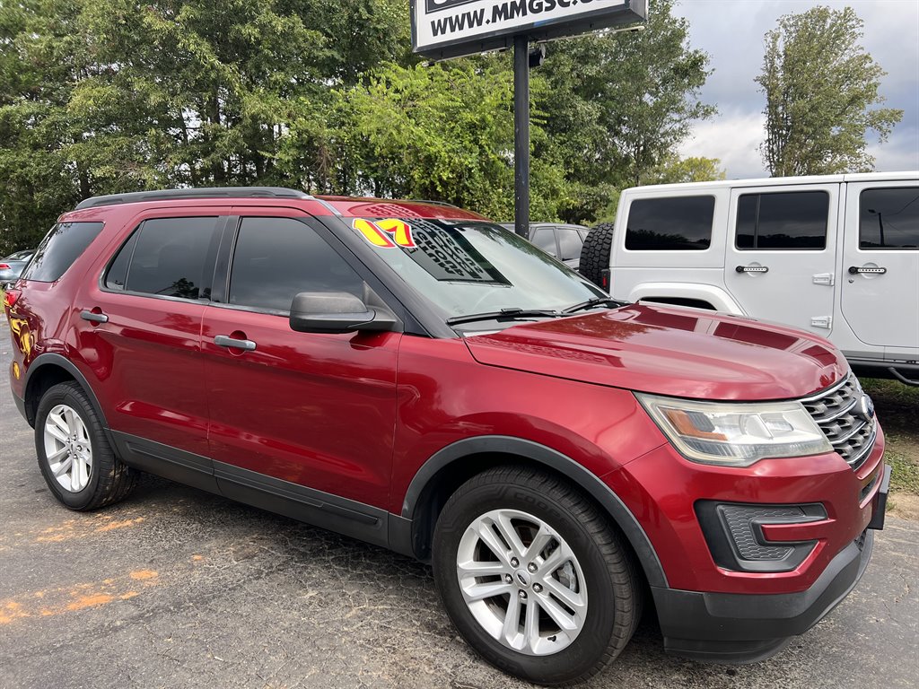 2017 Ford Explorer photo