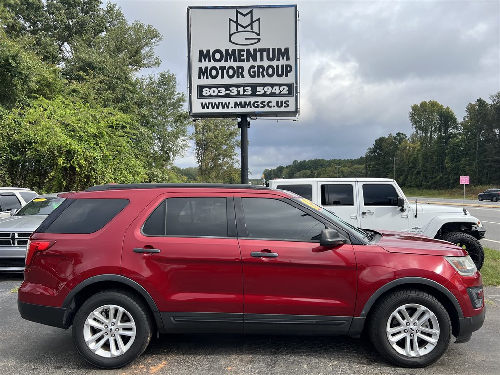 2017 Ford Explorer photo