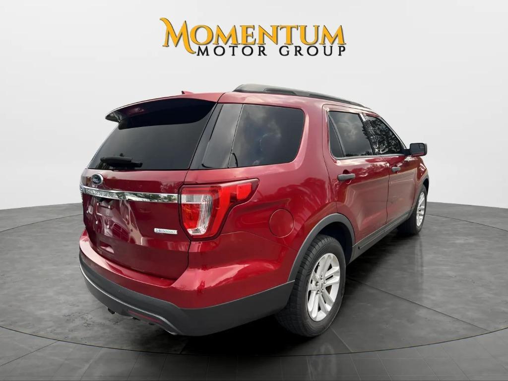 2017 Ford Explorer - $13,995
