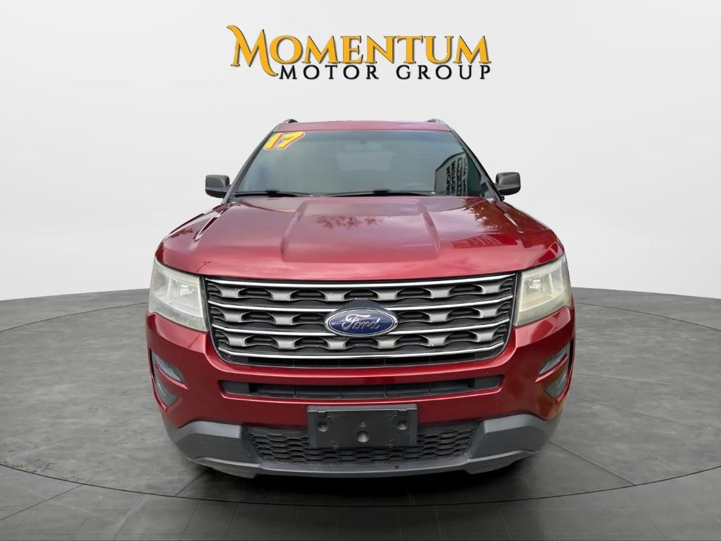 2017 Ford Explorer - $13,995