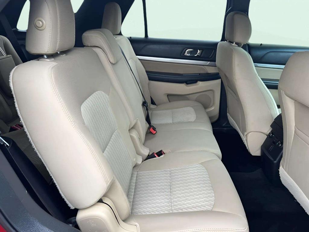 2017 Ford Explorer - $13,995
