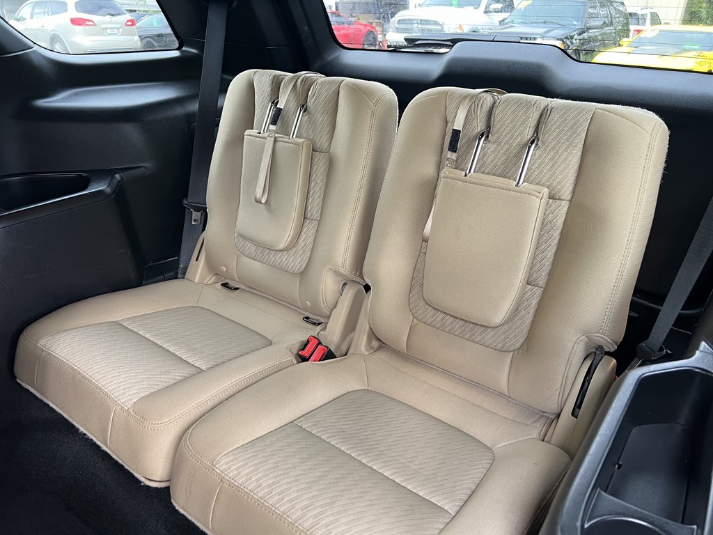 2017 Ford Explorer photo