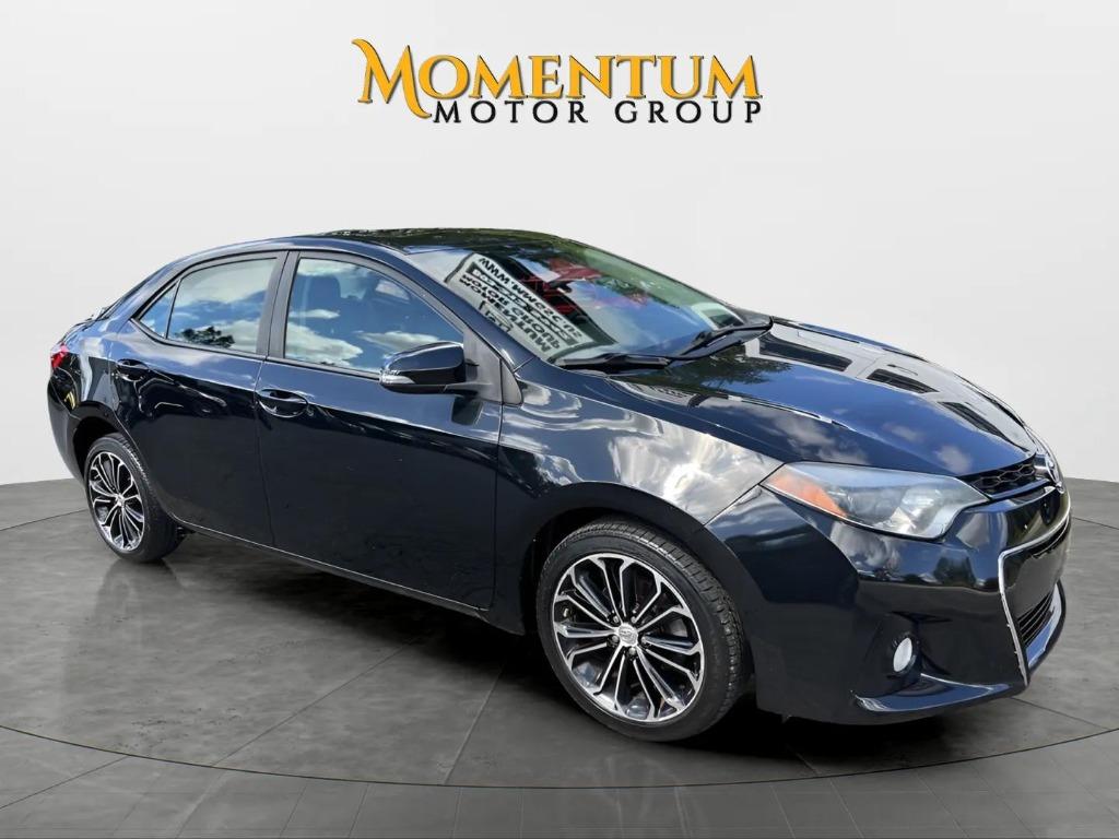 2015 Toyota Corolla - $9,995