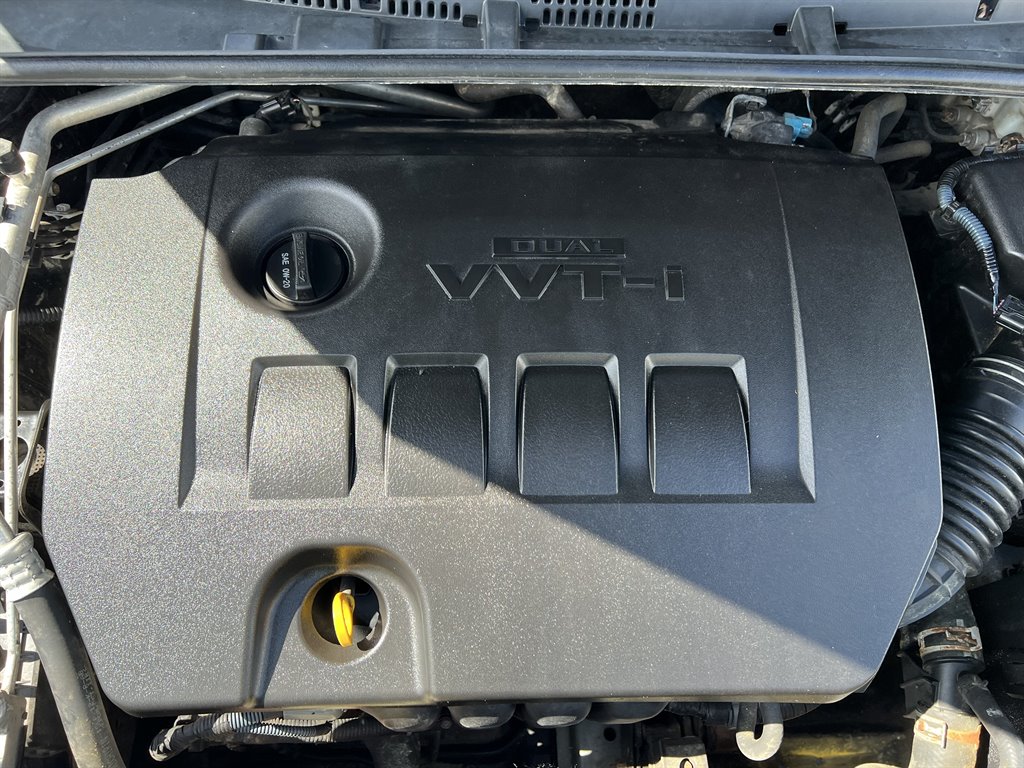 2015 Toyota Corolla S Plus photo
