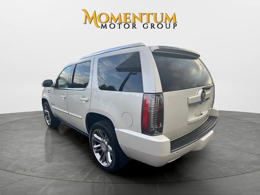 2014 Cadillac Escalade - $16,995