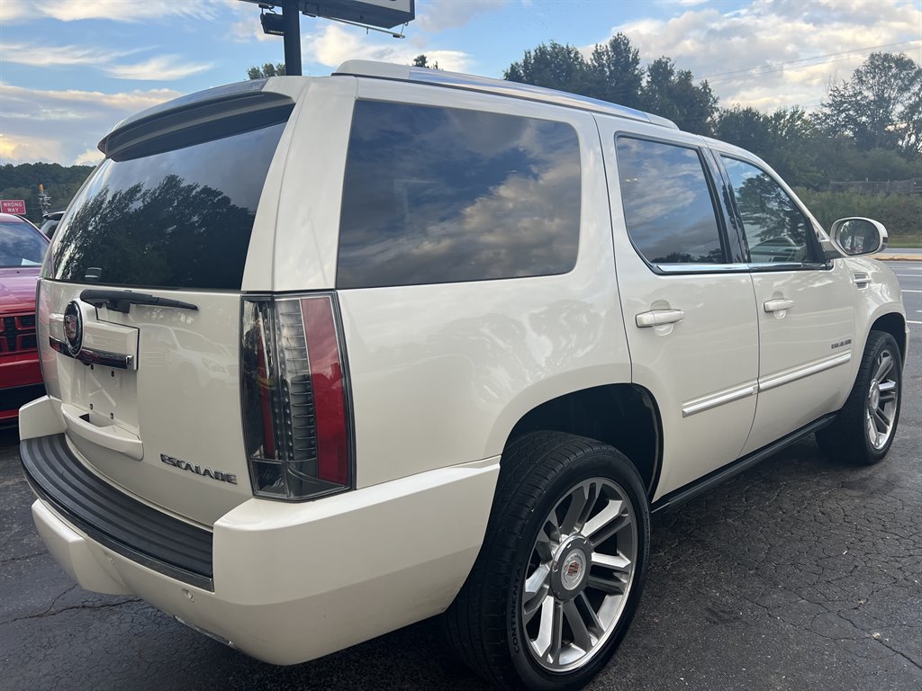 2014 Cadillac Escalade Premium photo