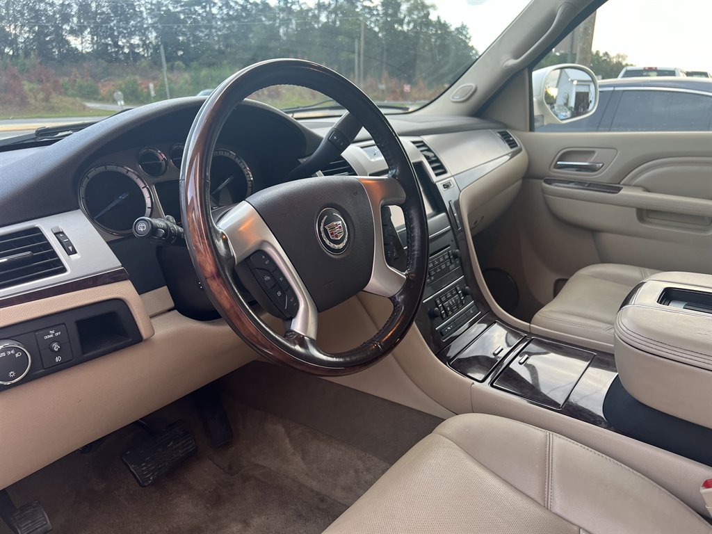 2014 Cadillac Escalade Premium photo