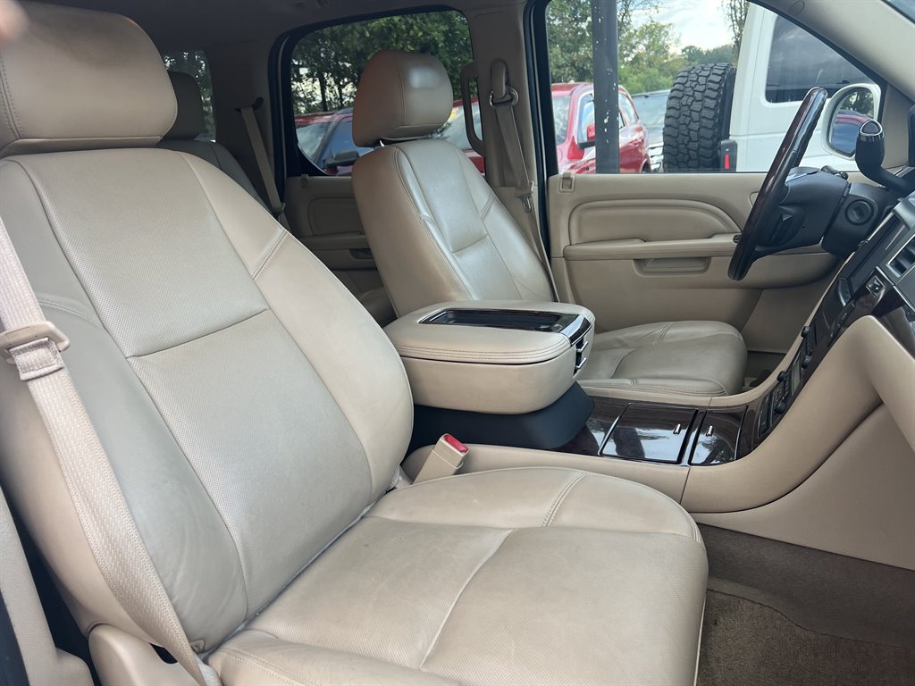 2014 Cadillac Escalade Premium photo