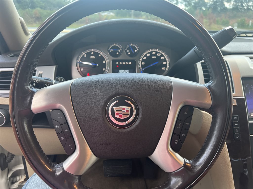 2014 Cadillac Escalade Premium photo
