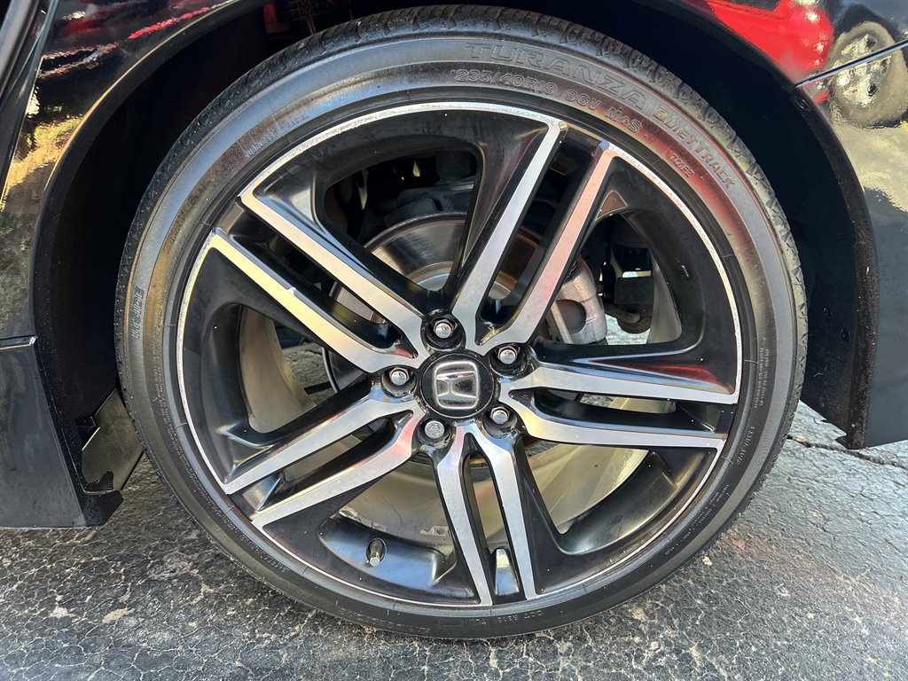 2017 Honda Accord Sport photo