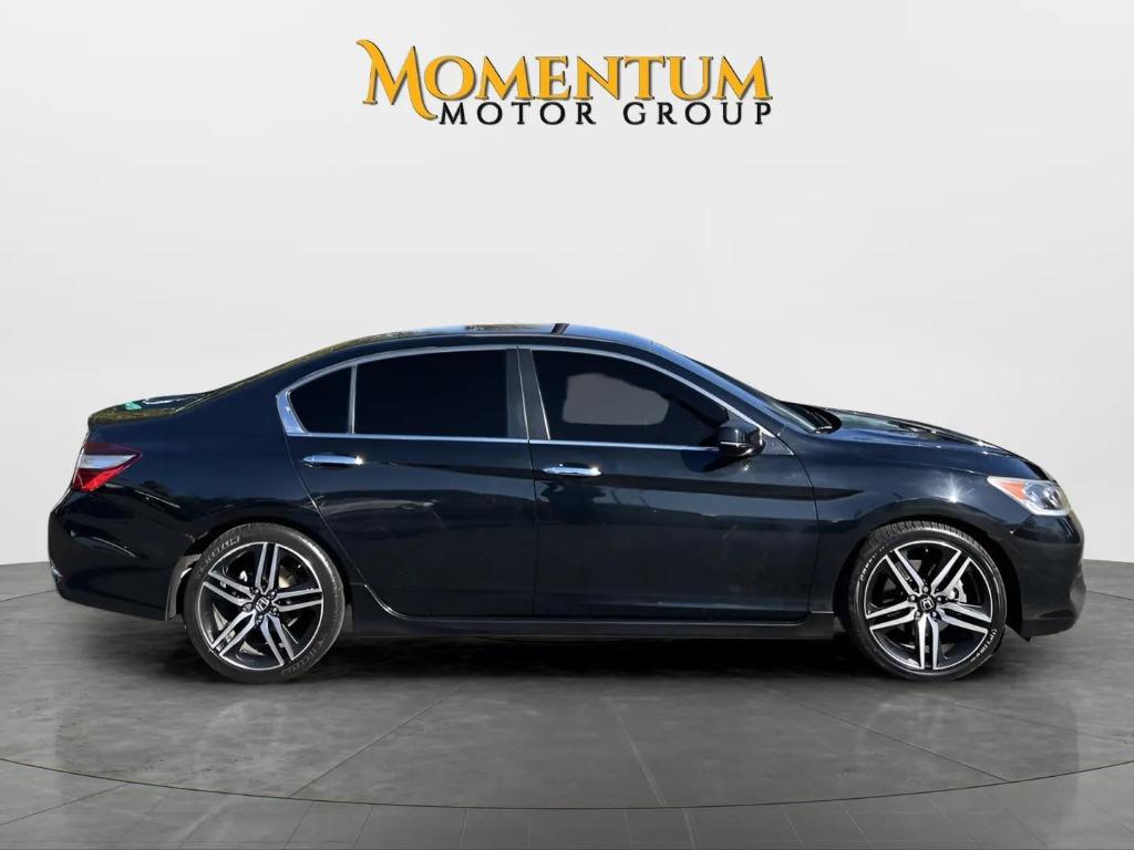 2017 Honda Accord - $15,995