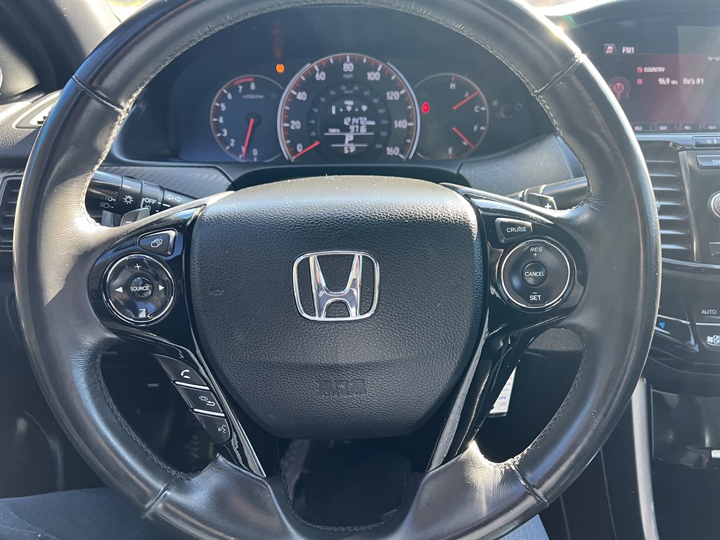 2017 Honda Accord Sport photo