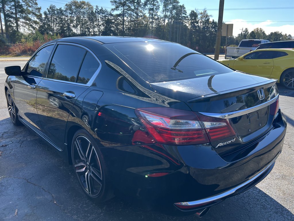 2017 Honda Accord Sport photo