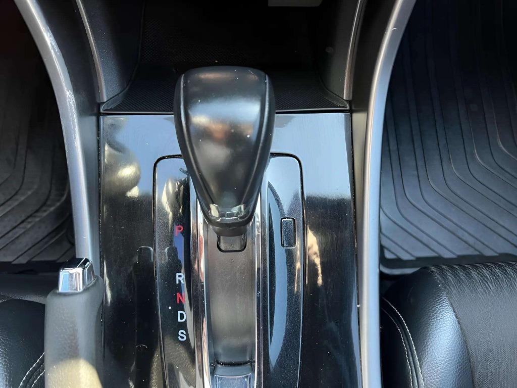 2017 Honda Accord - $15,995