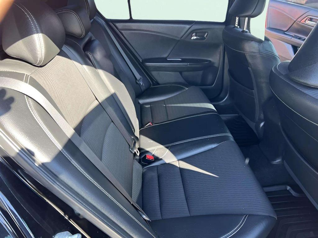 2017 Honda Accord - $15,995