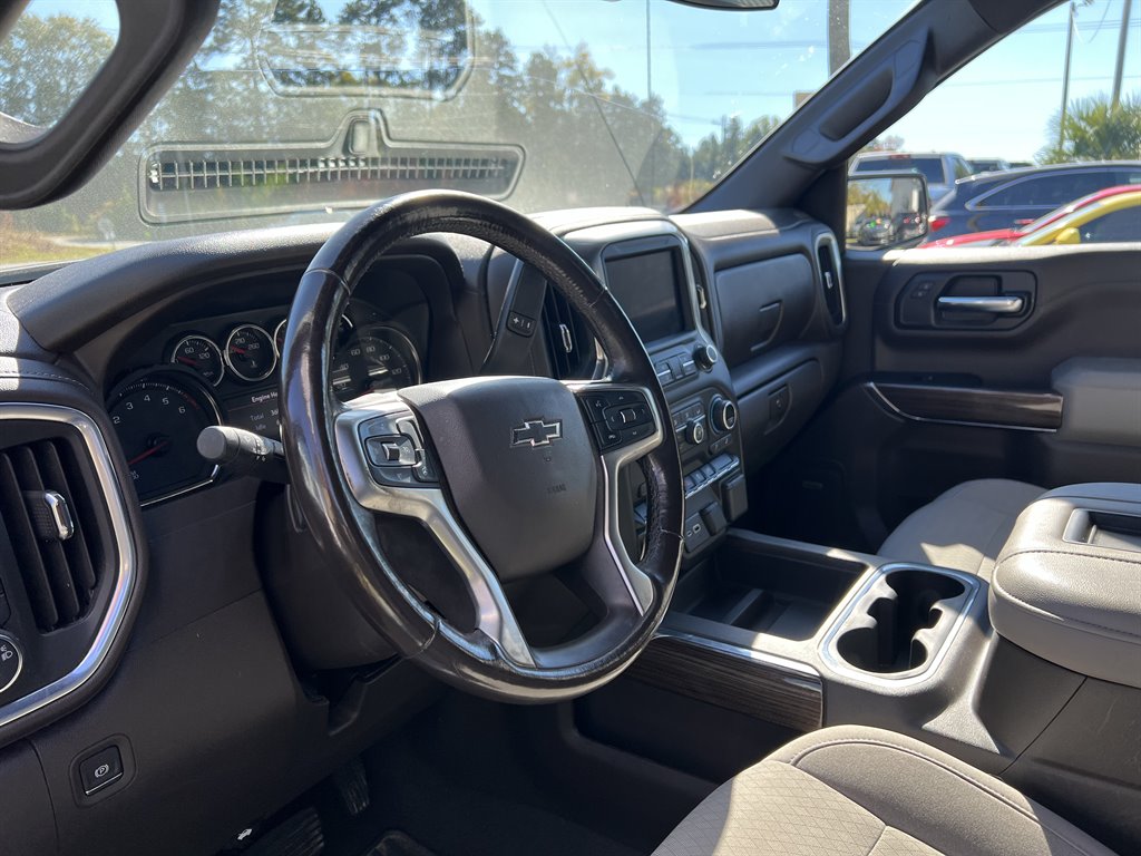 2020 Chevrolet Silverado 1500 RST photo