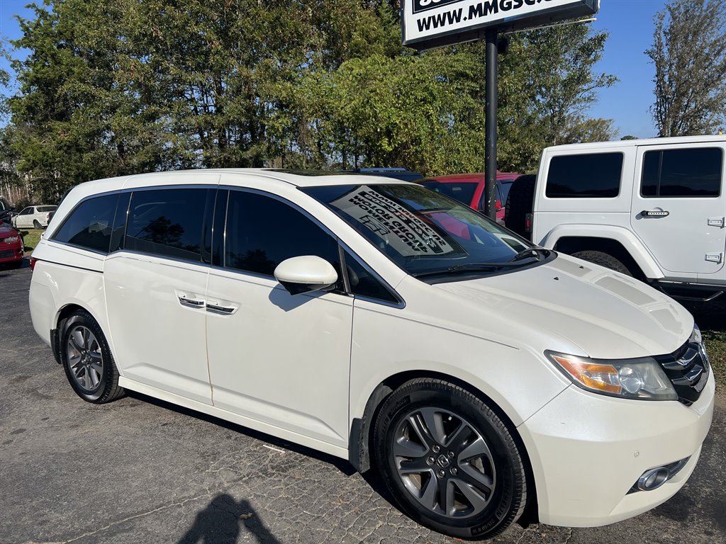 2015 Honda Odyssey Touring photo