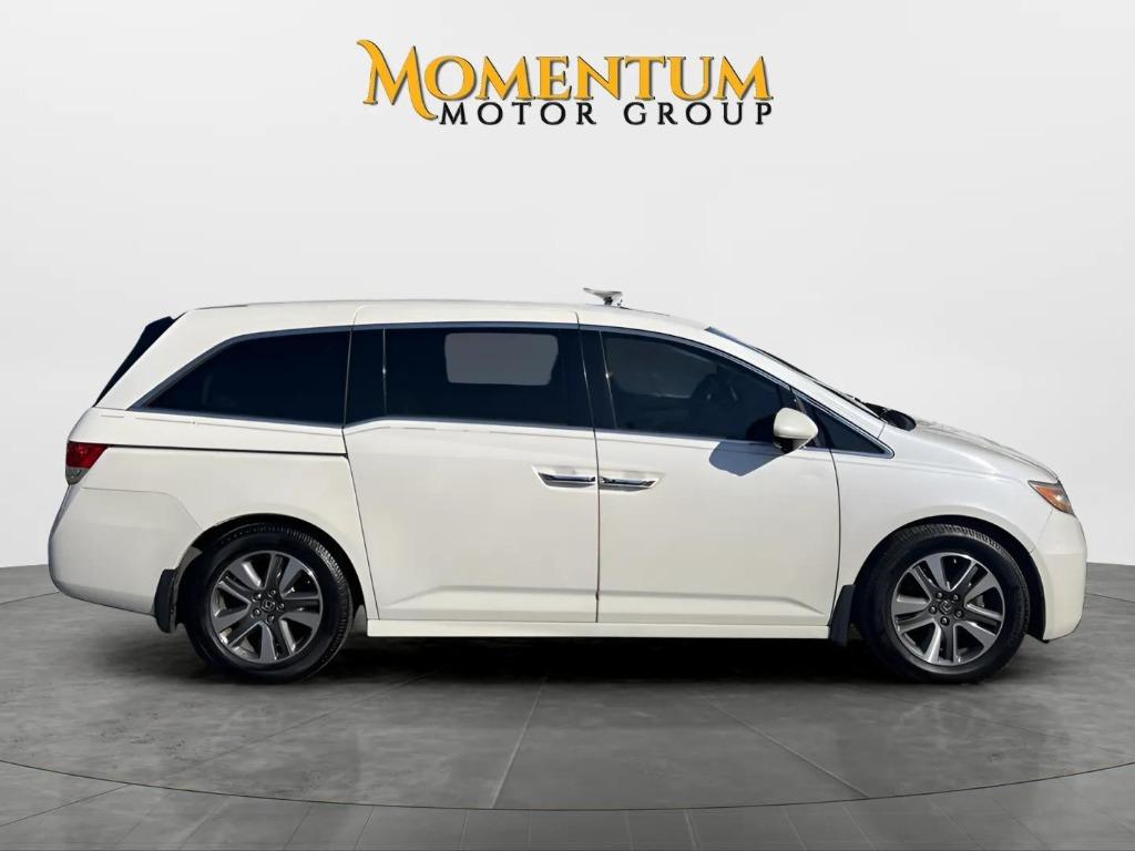2015 Honda Odyssey - $15,995
