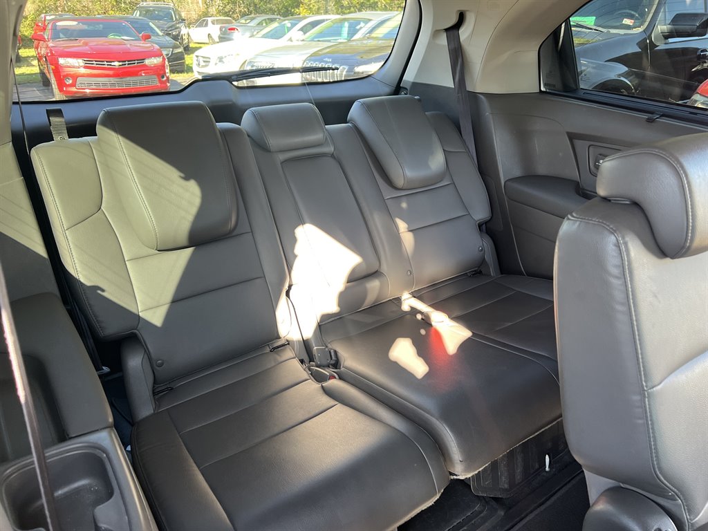 2015 Honda Odyssey Touring photo