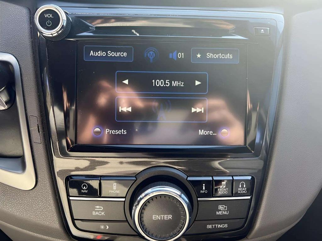 2015 Honda Odyssey - $15,995