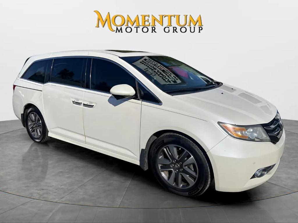 2015 Honda Odyssey - $15,995