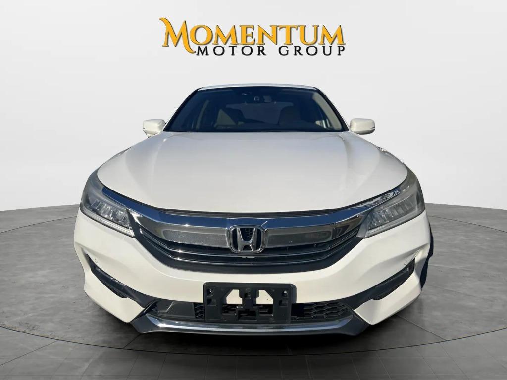2016 Honda Accord - $11,995