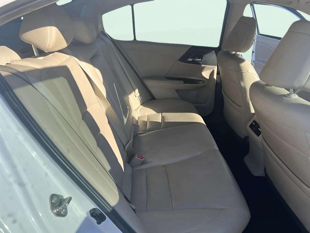 2016 Honda Accord - $11,995