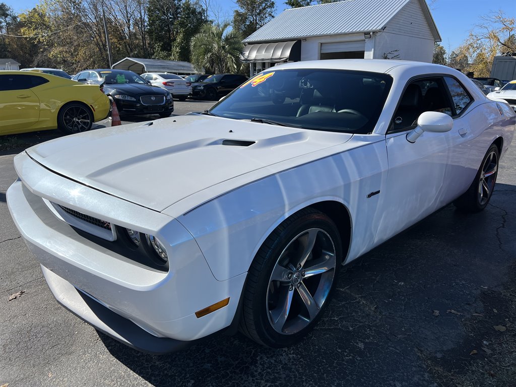 2014 Dodge Challenger R/T photo