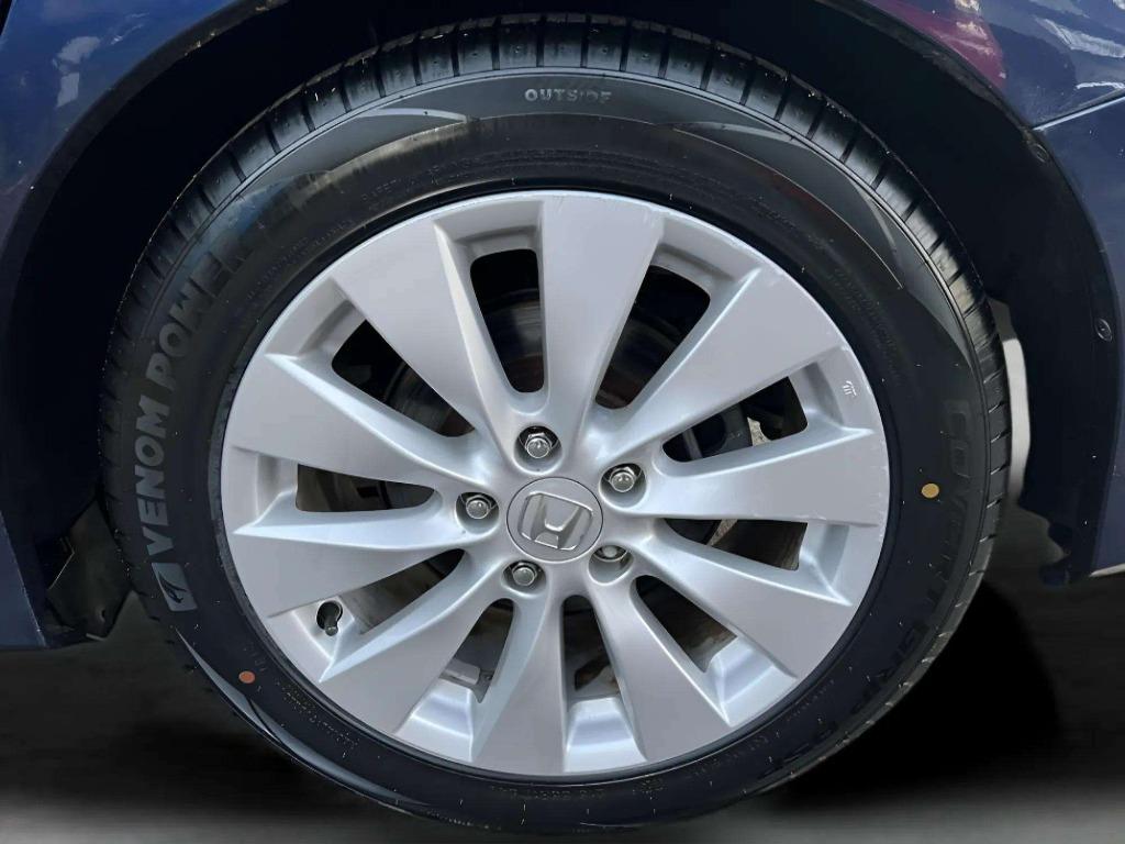 2013 Honda Accord - $15,995