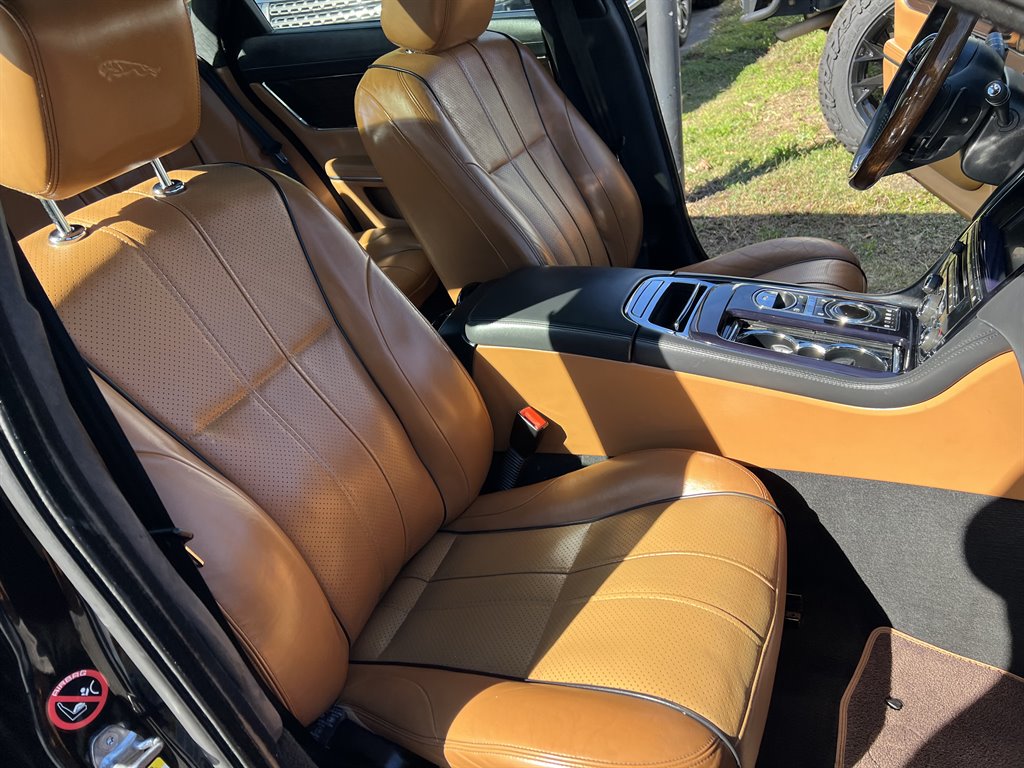 2014 Jaguar XJL Portfolio photo