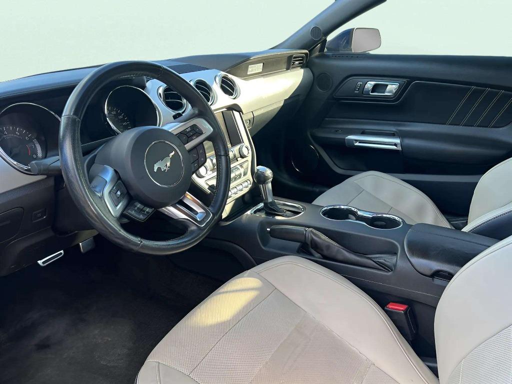 2015 Ford Mustang - $21,995