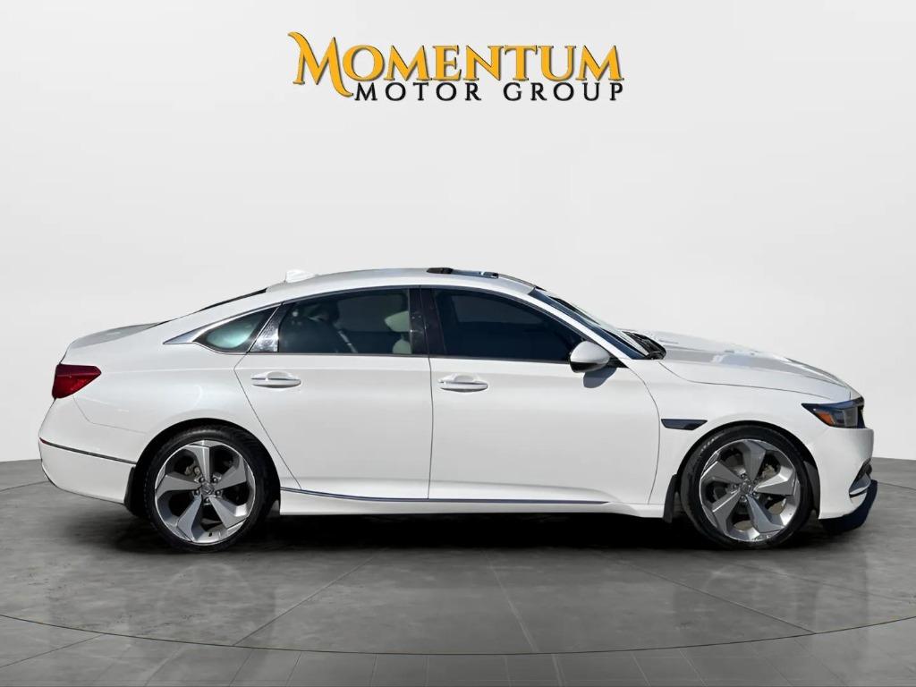 2018 Honda Accord - $19,995