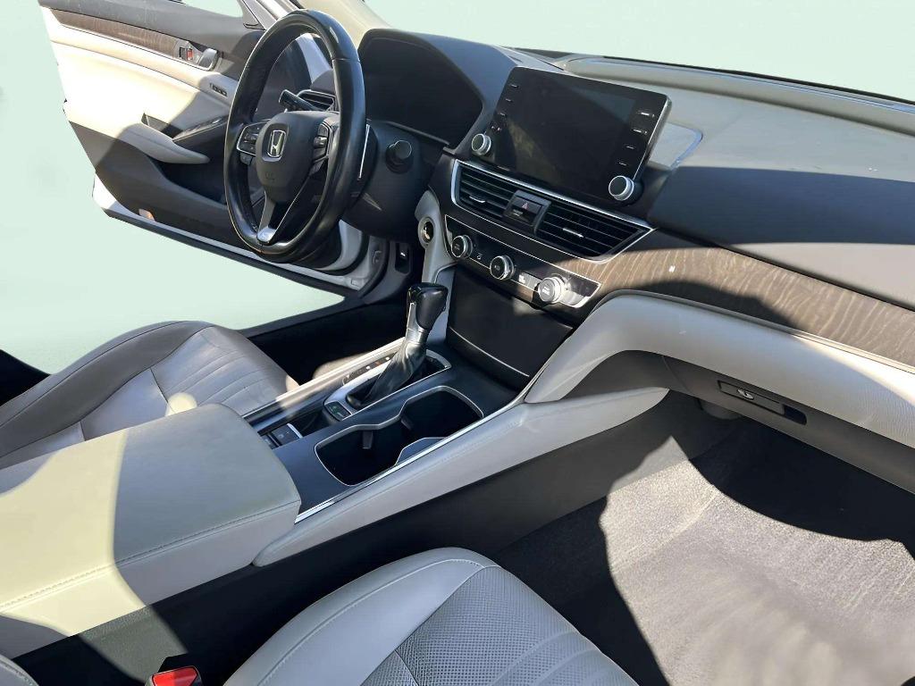 2018 Honda Accord - $19,995