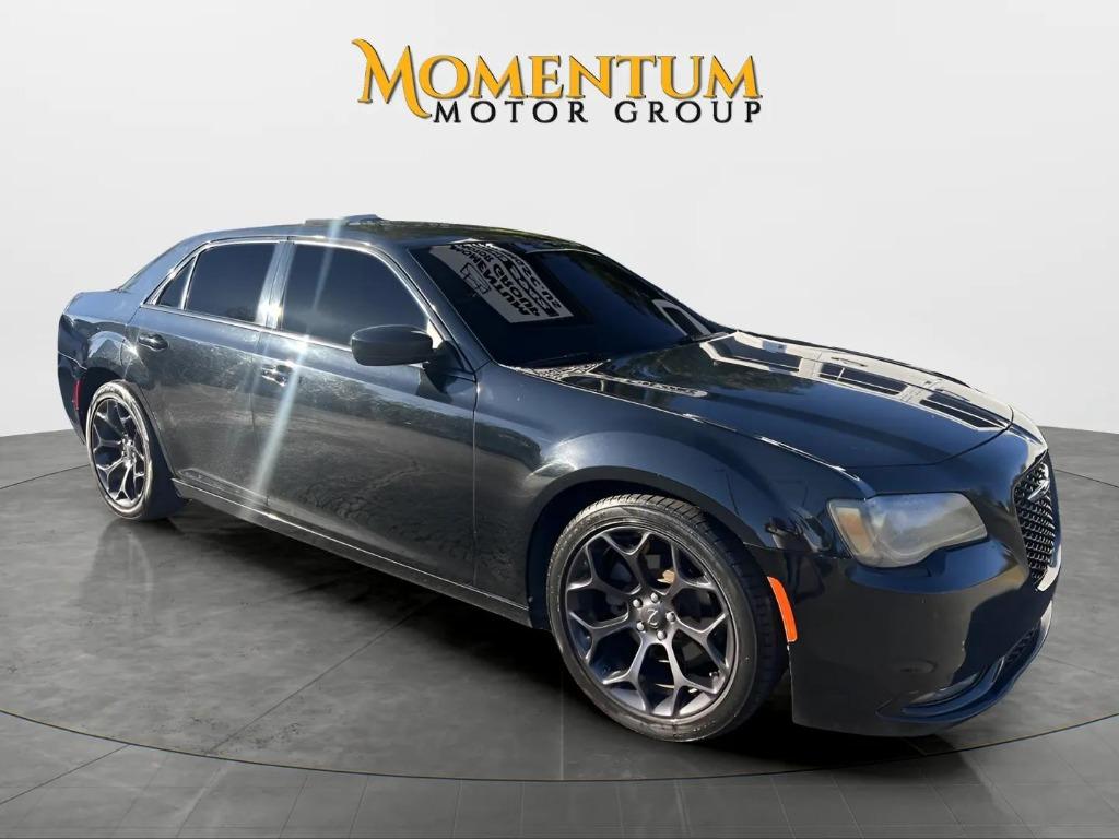 2019 Chrysler 300 - $18,995