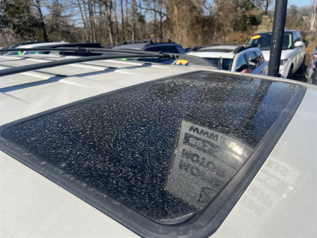 2002 Lexus LX 470 photo