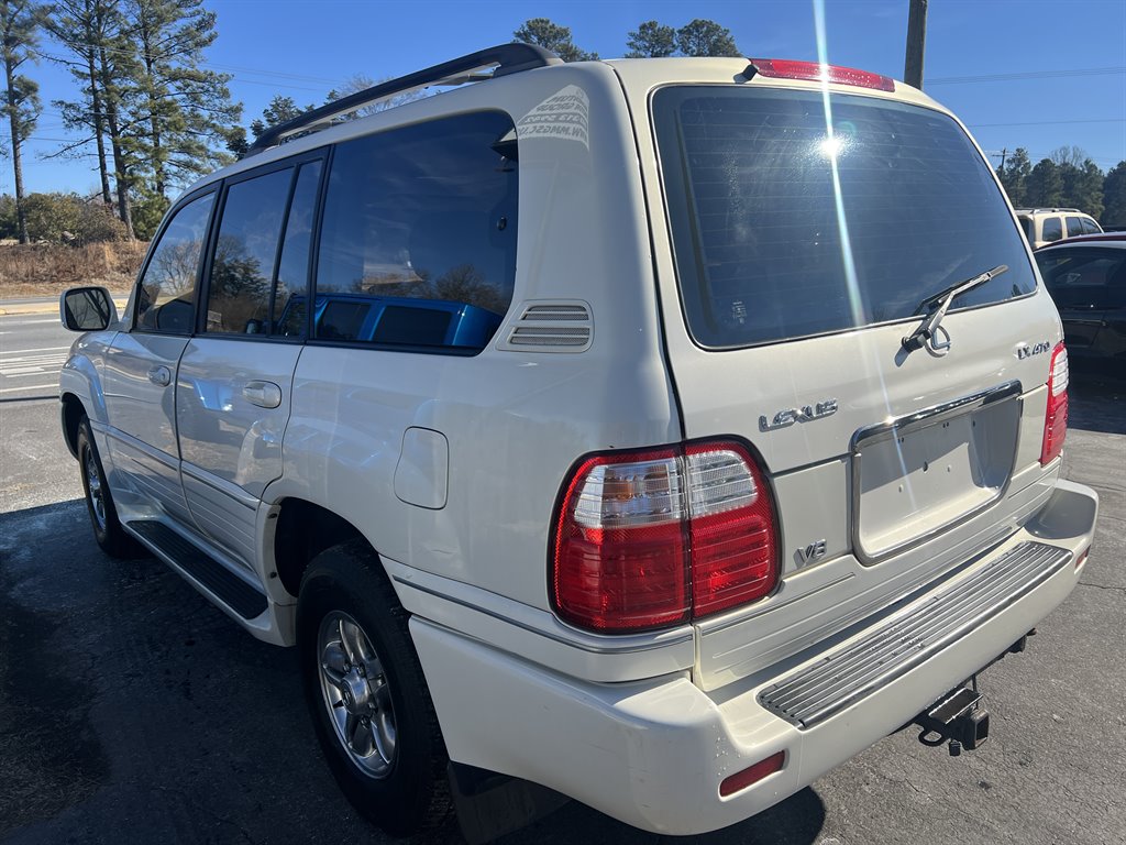 2002 Lexus LX 470 photo