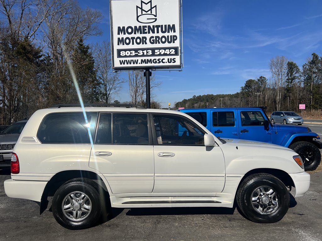 2002 Lexus LX 470 photo