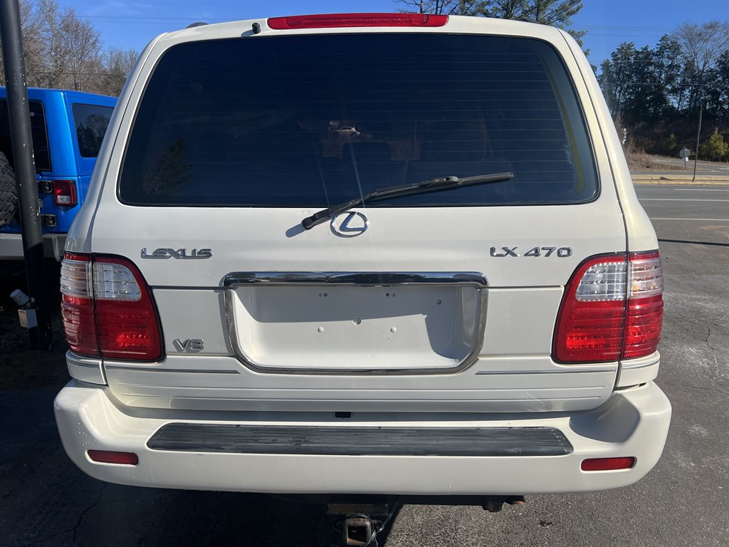 2002 Lexus LX 470 photo