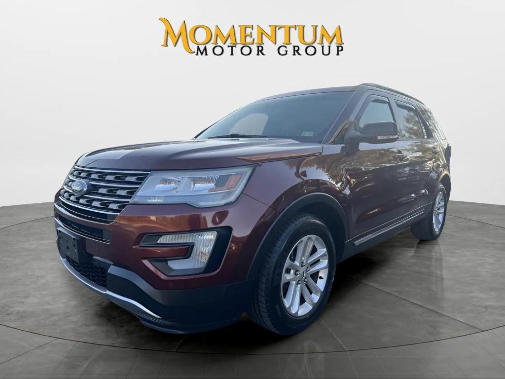 2016 Ford Explorer - $11,995