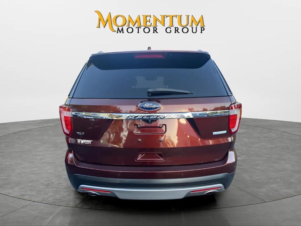 2016 Ford Explorer - $11,995