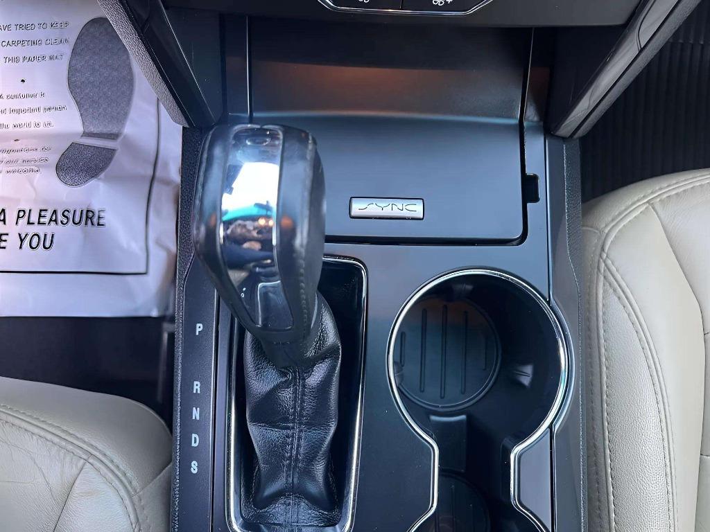 2016 Ford Explorer - $11,995