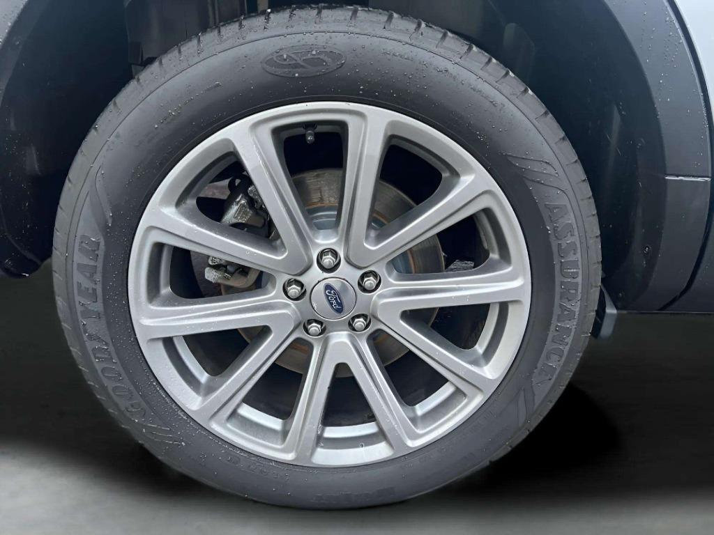 2016 Ford Explorer - $18,995